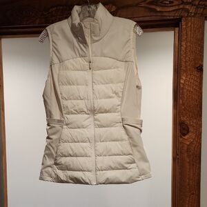 Lululemon down for it all vest